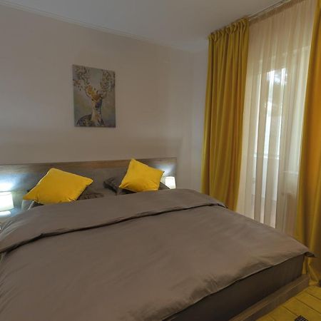 Luxury 2 Bedroom Holiday Apartment Piteşti Dış mekan fotoğraf